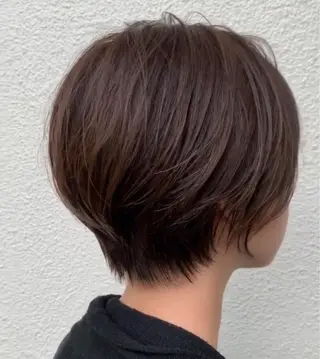 ショート カラー megu 髪質改善TaLeのヘアスタイル