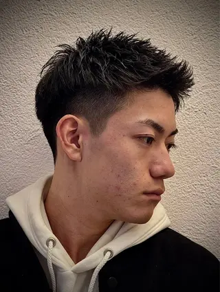 ショート 平井 沖昌のヘアスタイル