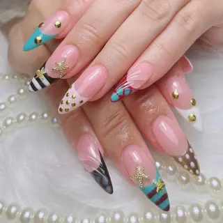 ネイル Sora  Nail 長さ出し専門店のネイルデザイン