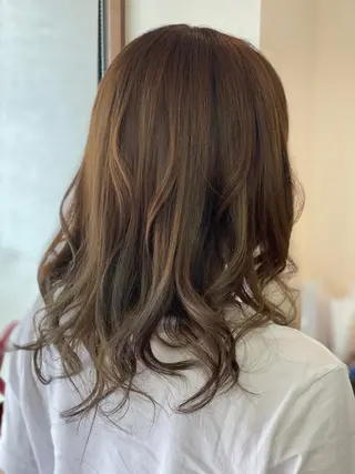 セミロング カラー 堀内 七海のヘアスタイル