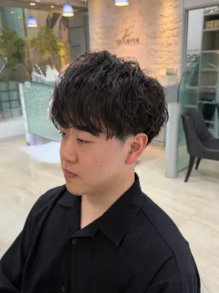 ショート 出戸 雄大のヘアスタイル