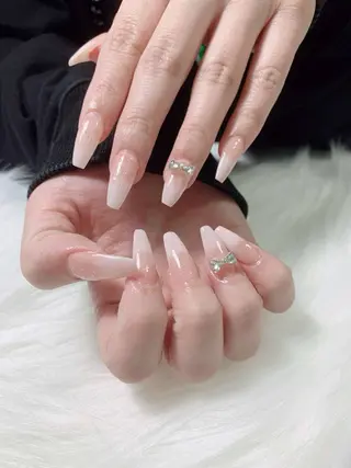 ネイル Hina ネイルサロンのネイルデザイン