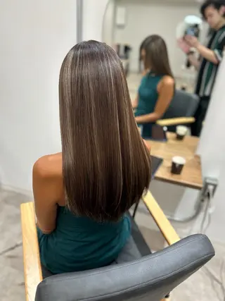 ロング カラー 白髪ぼかし特化美容師 古賀雄歩のヘアスタイル