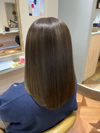 セミロング カラー 髪質改善 高橋 勇樹のヘアスタイル