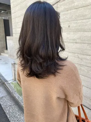 ミディアム ✨色持ちの良い艶 カラー✨蟹江真世のヘアスタイル