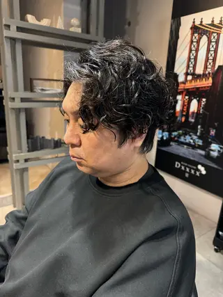 ミディアム パーマ メンズ 似合う髪型見つけます AYAKAのヘアスタイル