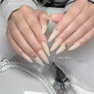 ネイル HIN NAILのネイルデザイン