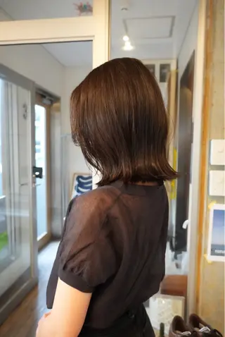 ミディアム カラー ウチミズ サヤカのヘアスタイル