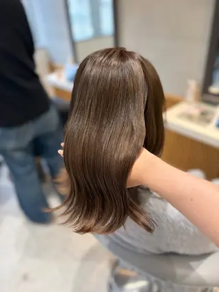 セミロング カラー ヘアセット/レイヤー 縮毛矯正/はるか🎀のヘアスタイル