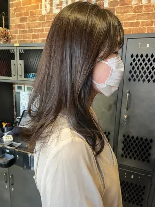 セミロング カラー パーマ ヘアアレンジ メンズ キッズ ネイル マツエク・マツパ アイブロウ 久木原 ゆりのヘアスタイル