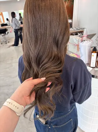 ロング 千田 りんなのヘアスタイル