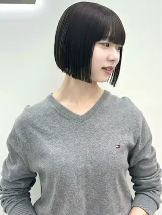 ショート カラー ヘアアレンジ 縮毛矯正🤍 ボブ/ HIKARIのヘアスタイル