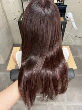 カラー Misaki / 艶カラーのヘアスタイル
