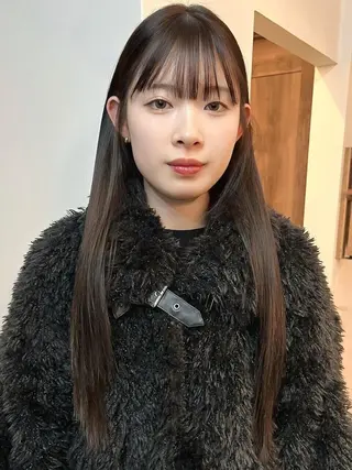 ロング カラー loty _nanamiのヘアスタイル