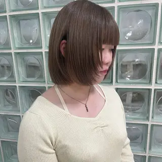 ショート カラー 広香🪽ハイトーン/ レイヤー/ヘアセットのヘアスタイル