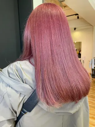 セミロング 柔らかな縮毛矯正 透明感カラー💫のヘアスタイル