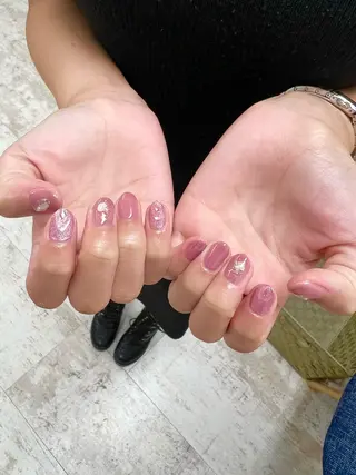 ネイル 吉田 里菜のネイルデザイン