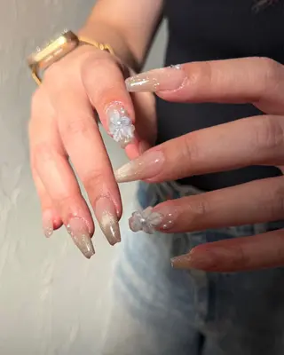 ネイル nailstudio eviz新宿店のネイルデザイン