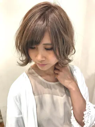 ショート カラー TAKAHASHI LEAPSのヘアスタイル