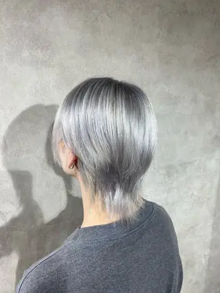 カラー Seleneコウキ ブリーチ/ハイトーンのヘアスタイル