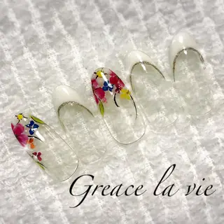 ロング カラー パーマ ヘアアレンジ キッズ ネイル マツエク・マツパ Greace  la vieのネイルデザイン