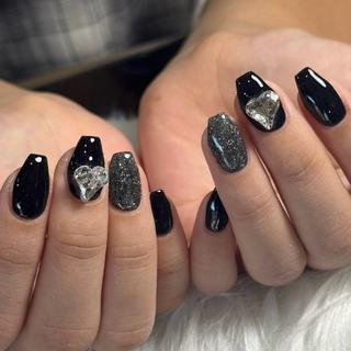 ネイル LAVISH sakiのネイルデザイン