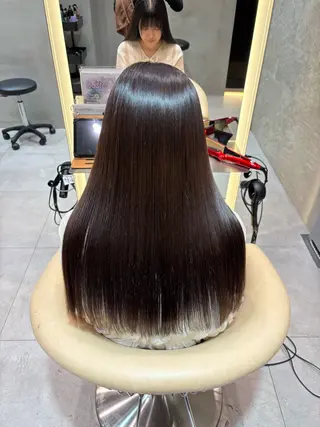 ロング さくら/似合わせレ イヤー/艶カラー🖤のヘアスタイル