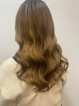 セミロング 重原 彩香のヘアスタイル