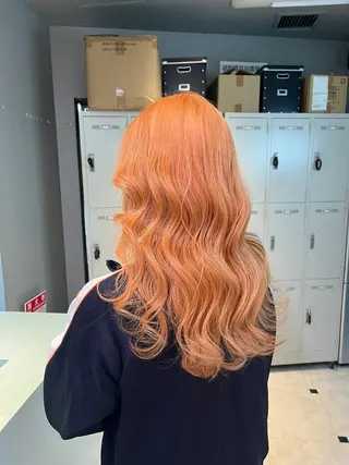 セミロング カラー ブリーチカラー 🩵MIZUKIのヘアスタイル