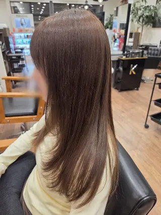 カラー ロング 関口 友菜のヘアスタイル