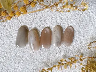 ネイル mogunail &blowのネイルデザイン