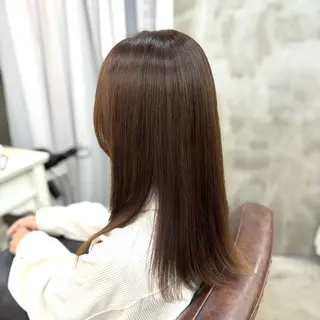 セミロング カラー 艶髪‎カラー🤍 RIKAのヘアスタイル