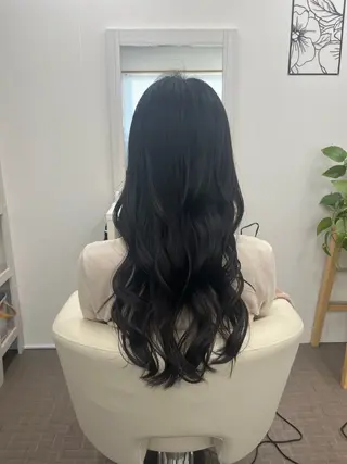 ロング フジワラ ヤスのヘアスタイル