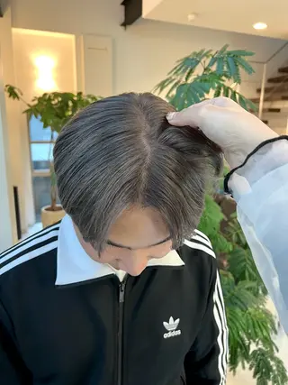 カラー 松下 英奈のヘアスタイル