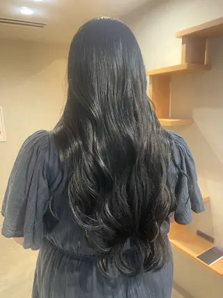 ロング AMATORA SPA/福井美悠のヘアスタイル