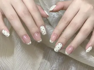 ネイル Queenie 🦋のネイルデザイン