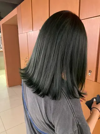 ミディアム たかはし はるかのヘアスタイル