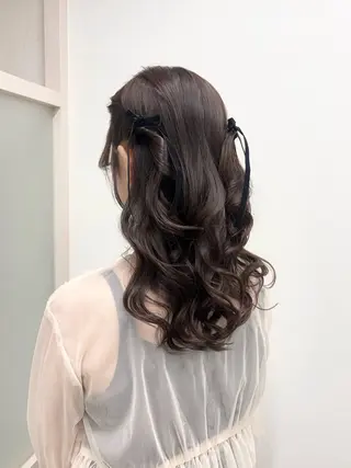 ミディアム ヘアアレンジ🪽🎀 艶カラー/天王寺のヘアスタイル