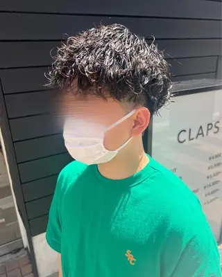 ショート パーマ メンズ Ore🫧タナカマヤ /柔らかい質感カラーのヘアスタイル
