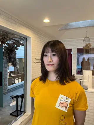 ミディアム 阿部 うららのヘアスタイル