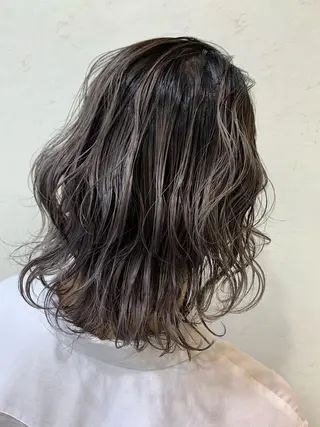 ミディアム カラー 天野 開のヘアスタイル
