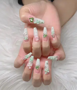 ネイル Lee Nailsのネイルデザイン