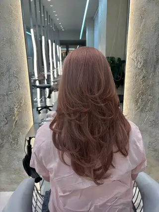 カラー 富永 愛梨のヘアスタイル