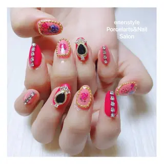 ミディアム ネイル 🐾enen style 🐾のネイルデザイン