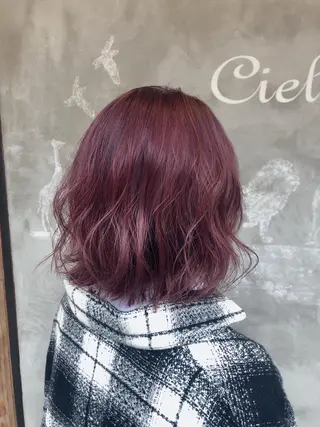 ショート カラー 飯塚 七海のヘアスタイル