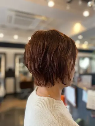 ショート カラー アトリエファゴ Chikanoのヘアスタイル