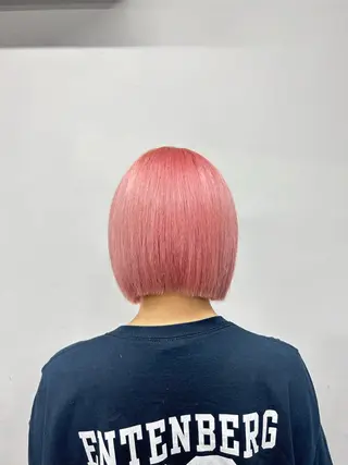ショート カラー Over hair_ misakiのヘアスタイル