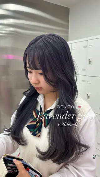 ロング カラー 抜け感レイヤー︴ ニュアンスカラーのヘアスタイル
