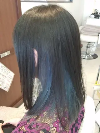 セミロング BLUE MOON 辻岡健太のヘアスタイル