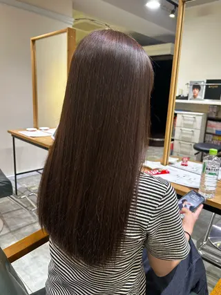 カラー REINA / CIELのヘアスタイル